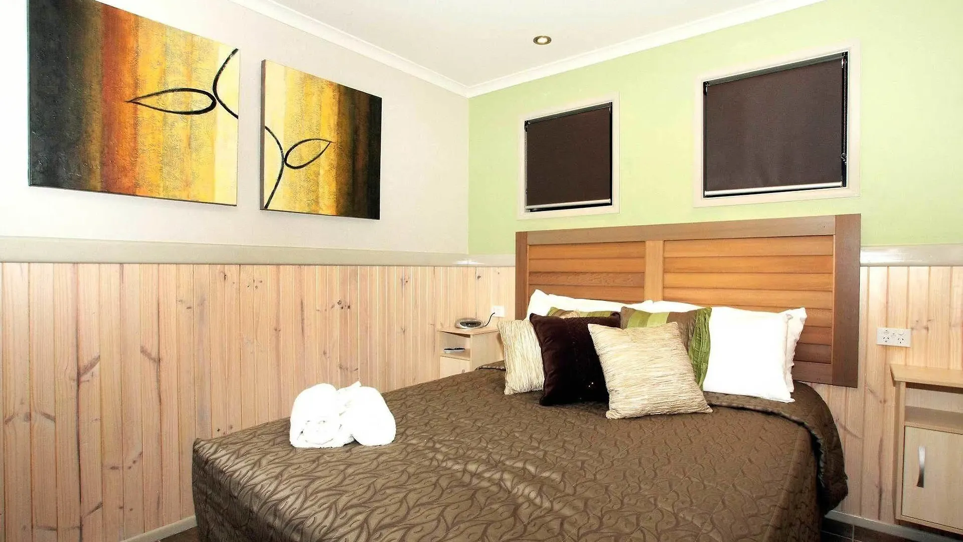 Burleigh Beach Tourist Park Gold Coast Hotel
