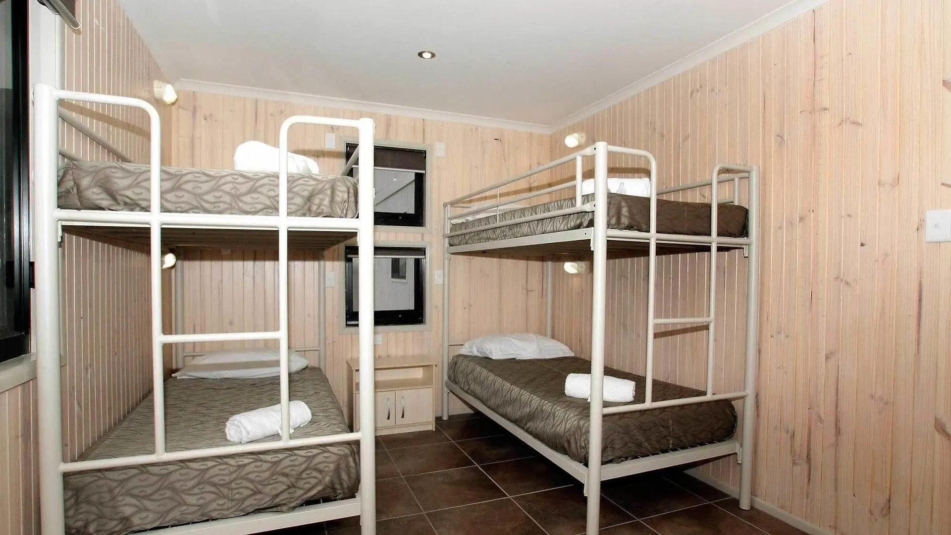 Hotel Burleigh Beach Tourist Park Gold Coast